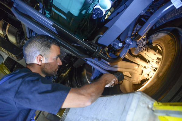 ELECTRO-MECANICIEN POIDS LOURDS +