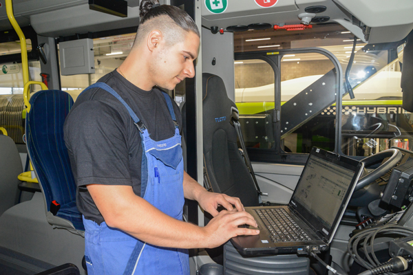 ELECTRO-MECANICIEN BUS +